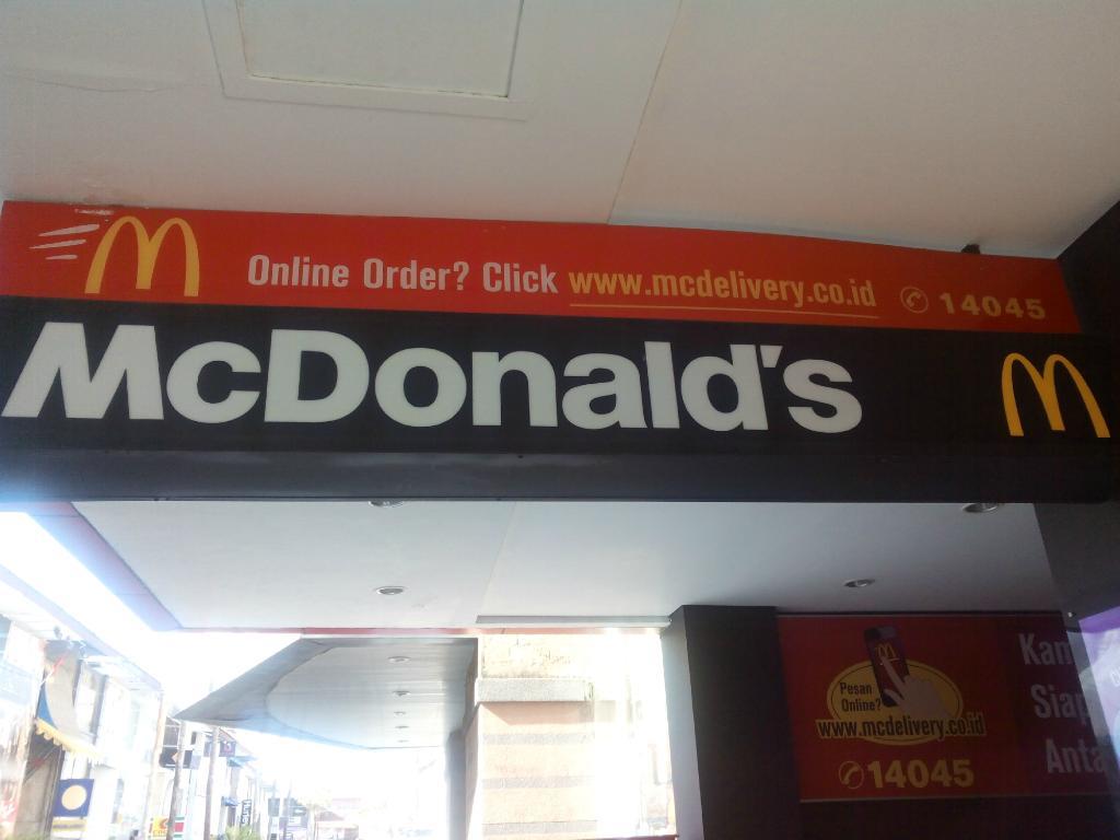 McDonald`s Kuta Square